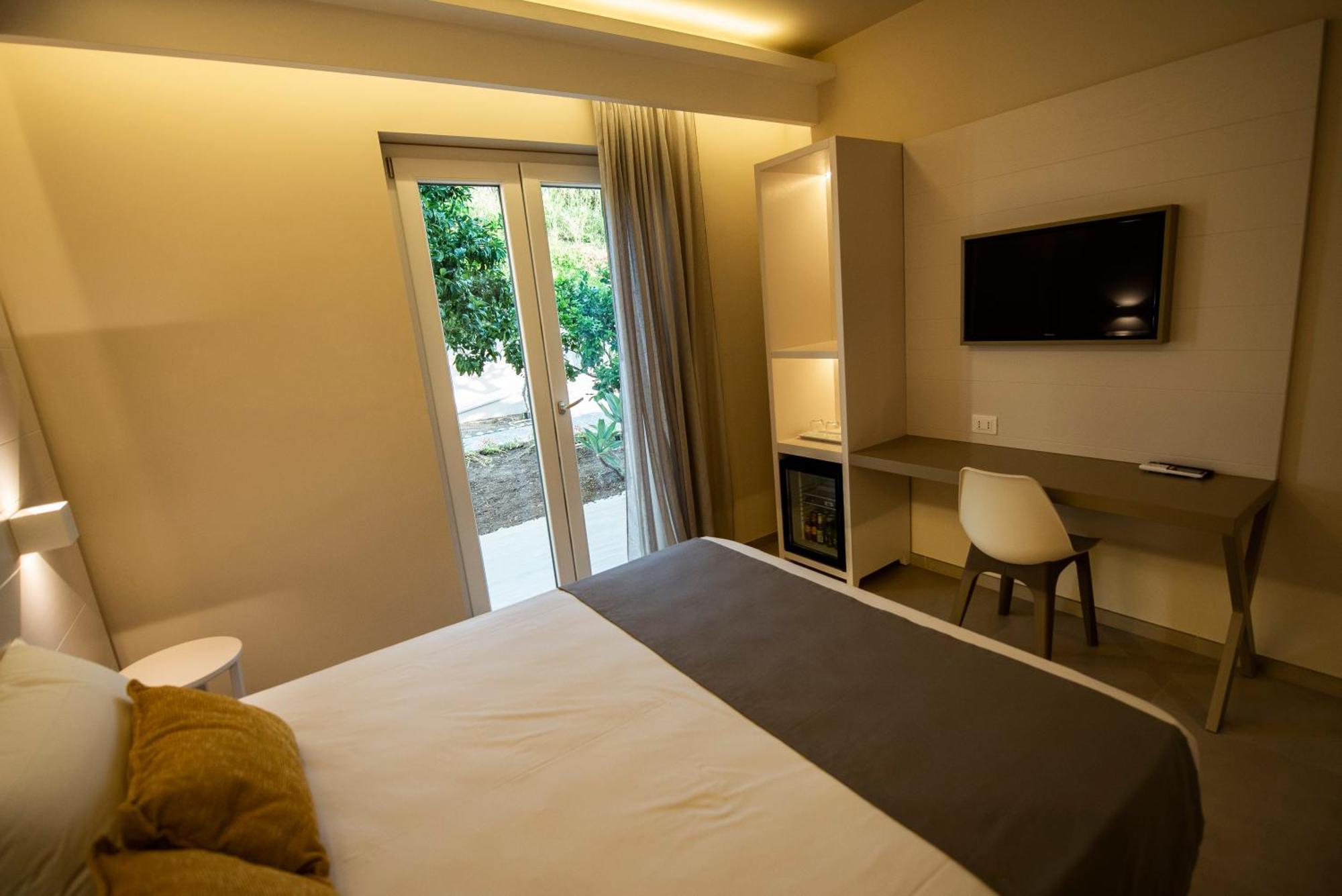 Bed and Breakfast Michelino House Parghelia Exterior foto