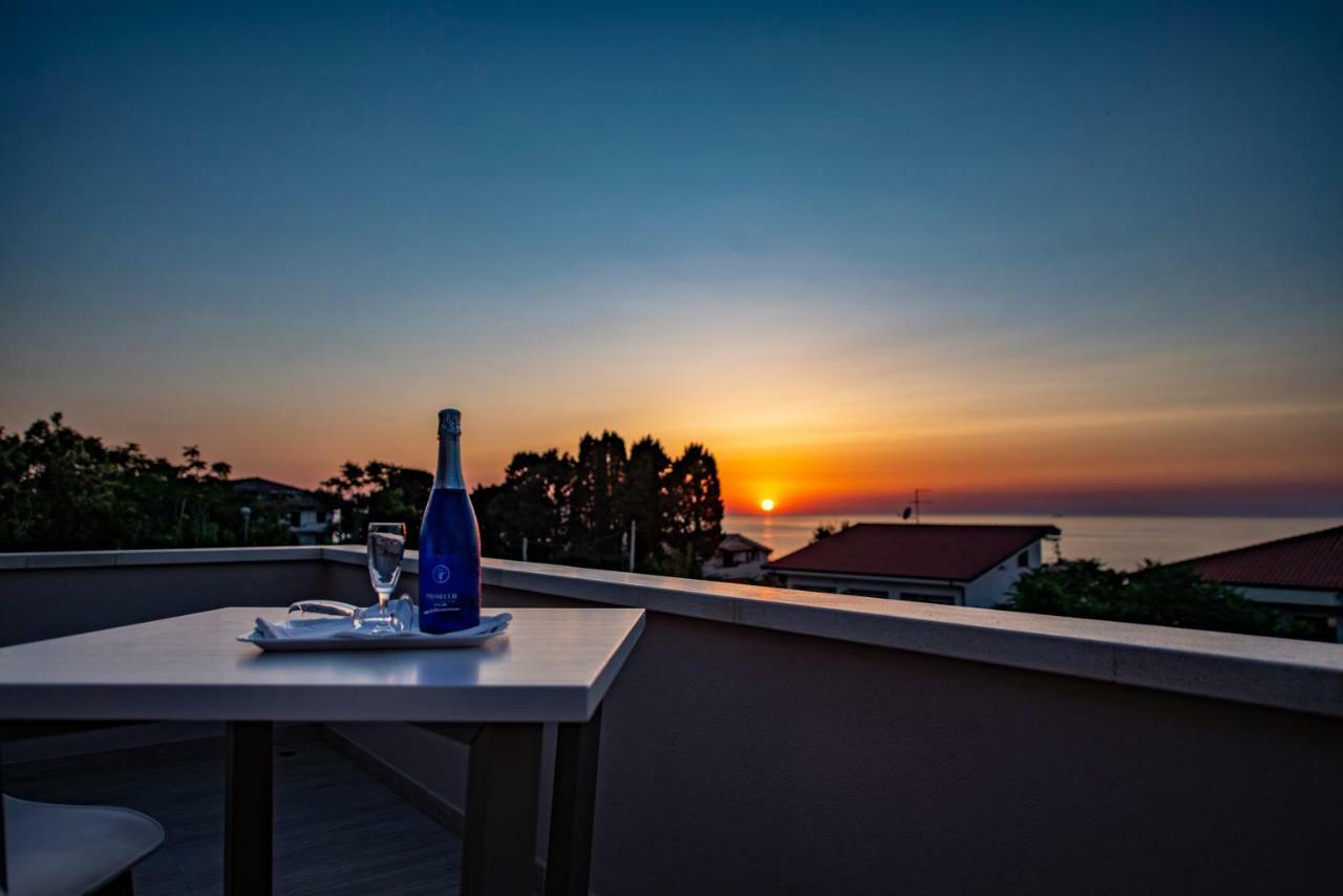 Bed and Breakfast Michelino House Parghelia Exterior foto